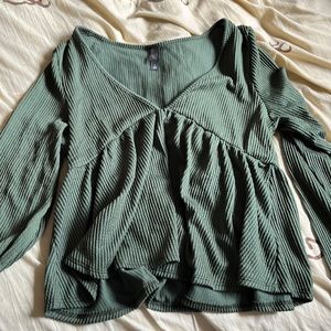 Women’s Cropped Blouse